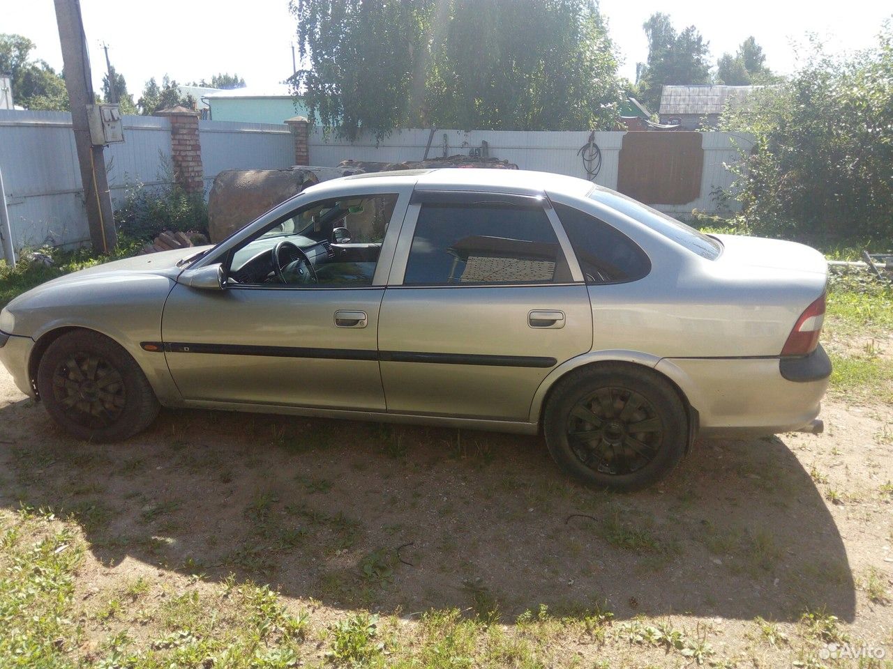 Opel Vectra 1.8 МТ, 1996, седан
