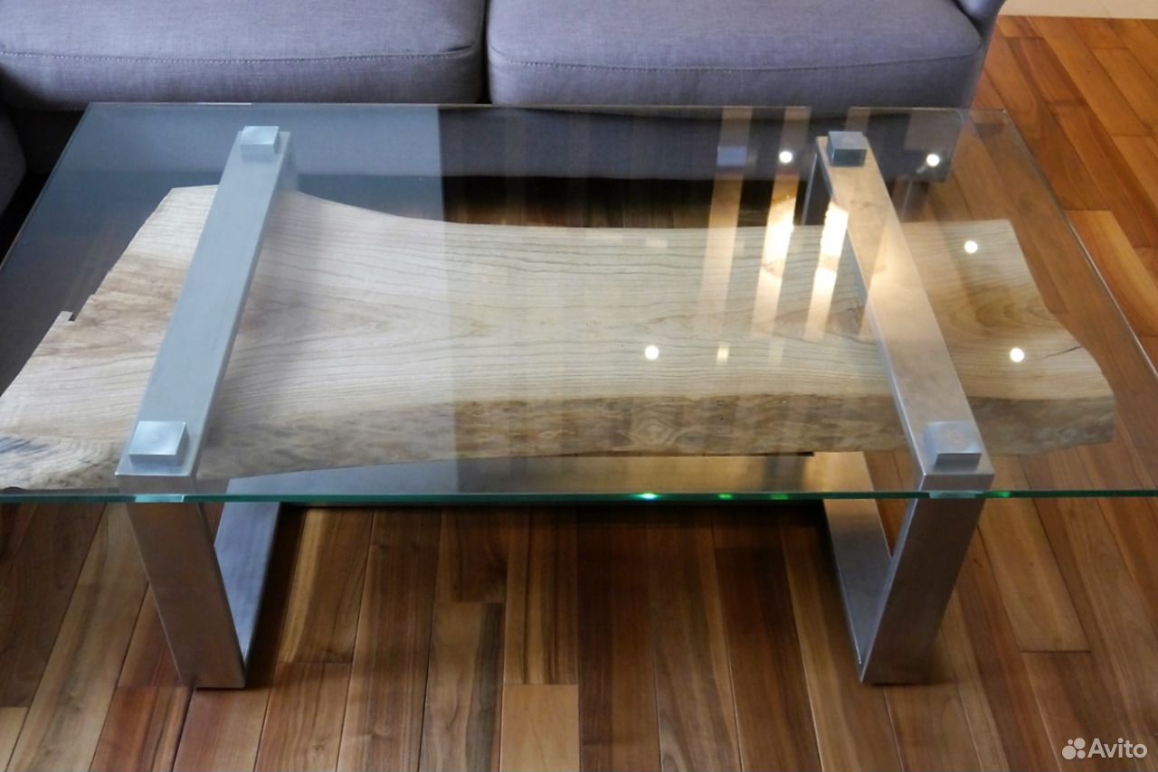 Стеклянный столик в стиле лофт