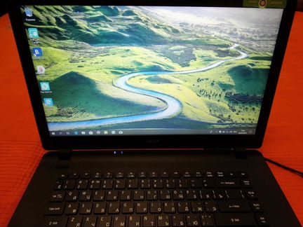 Офисный ноутбук Acer ES1-520