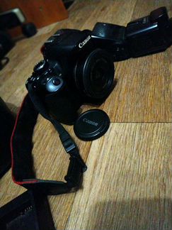 Зеркальный фотоаппарат Canon 650 D