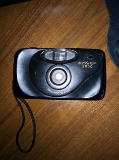 Плёночный фотоаппарат старый