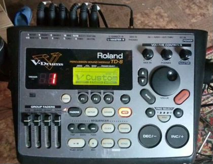 Барабанный модуль Roland TD-8