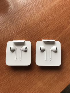 Наушники Apple EarPods (Lightning) белый