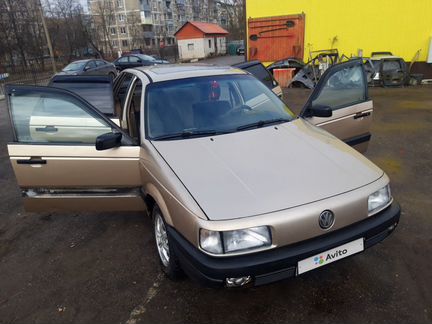 Volkswagen Passat 1.8 МТ, 1988, 215 000 км