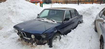 BMW 5 серия 2.0 МТ, 1986, битый, 75 000 км