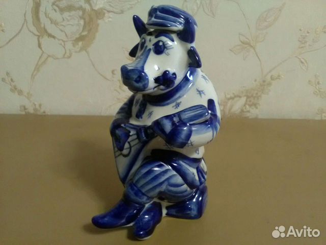 Фарфоровый бык. Гжель