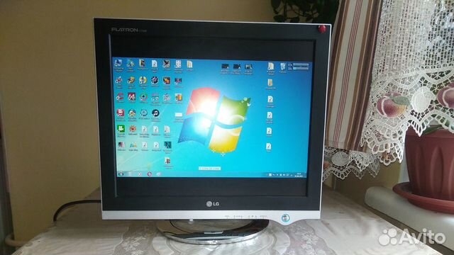 Монитор ЖК LG Flatron L1720B