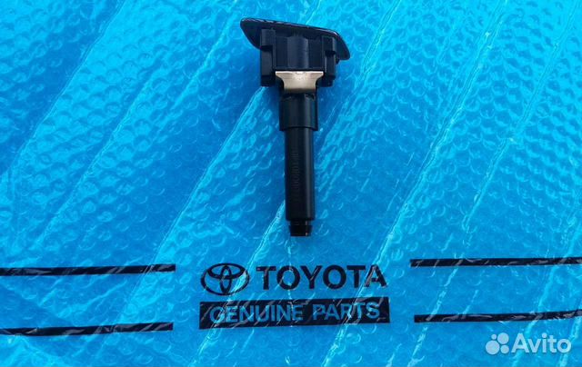 Форсунка омывателя Prado 150 левая в сборе 13-17