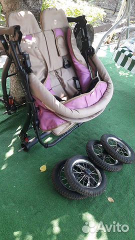 Коляска для двойни