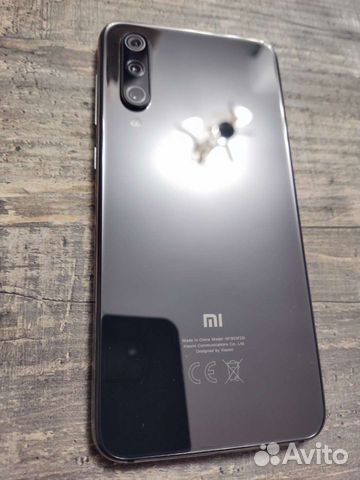 Смартфон Xiaomi Mi 9 SE