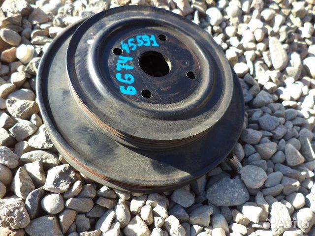 Шкив помпы Mitsubishi Challenger K99 6G74 1999/2