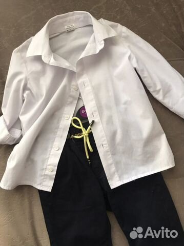 Рубашка и джинсы