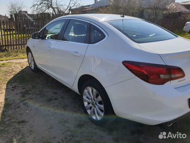 Opel Astra 1.4 AT, 2014, 40 000 км