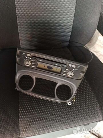 Магнитофон Nissan