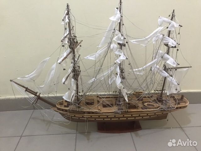 Корабль коллекционный