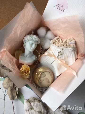 Подарочный набор для девушки со свечой