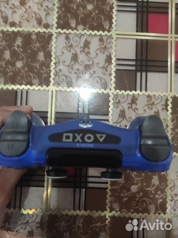 Продам dualshock 4