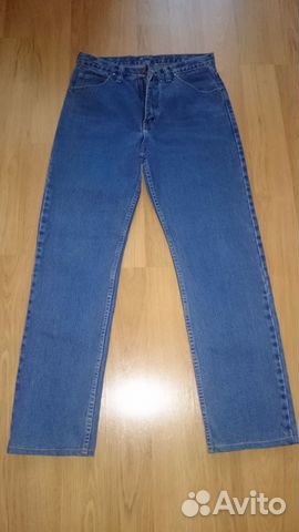 Джинсы новые Wrangler (оригинал) Джинсы новые Wrangler (оригинал)