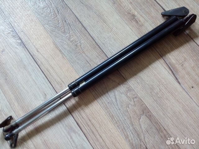 Амортизатор(пара) двери багажника Т. королла100