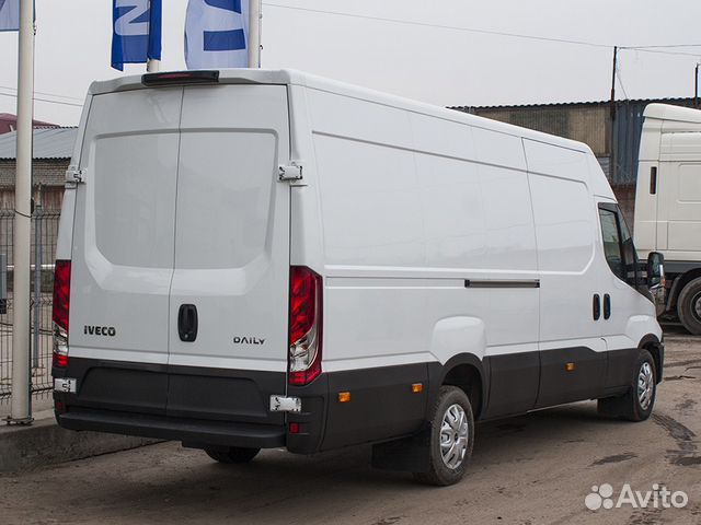 Цельнометаллический фургон Iveco Daily 35S15V