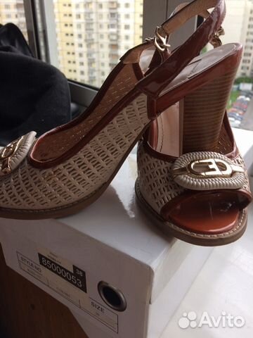 Продам босоножки 38р (25), Витачи