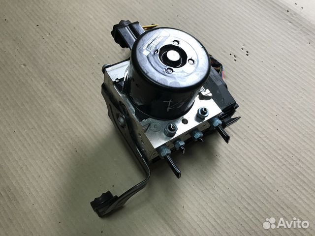 Блок абс BMW F20 F30 F32 Блок абс BMW F20 F30 F32