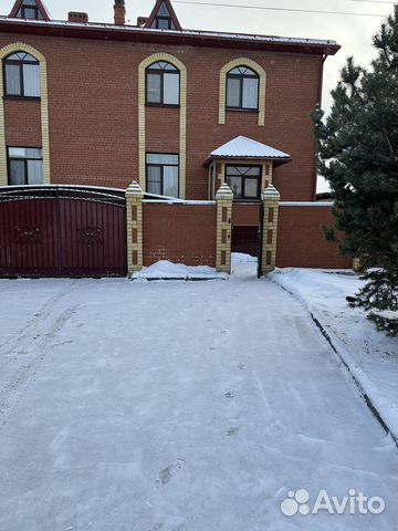 

5-к. коттедж, 200 м²