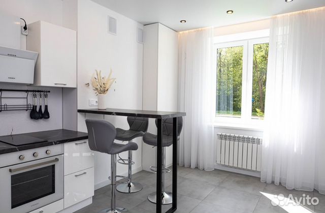 

1-к. квартира, 34 м², 1/10 эт.