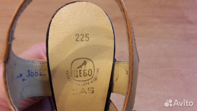 Босоножки новые р.35 Босоножки новые р.35
