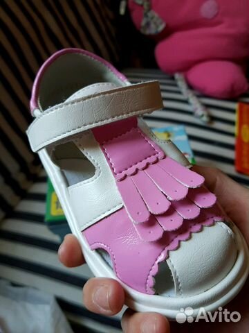Босоножки новые 22 р