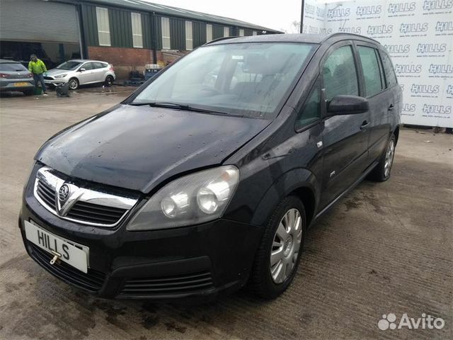 Замок капота Opel Zafira B