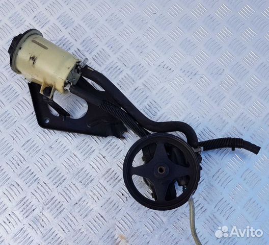 Насос гур Lincoln Town Car 2003-2011 3W1Z 3 109499 Насос гур Lincoln Town Car 2003-2011 3W1Z 3 109499