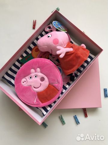 Платье, сумочка и игрушка Платье, сумочка и игрушка