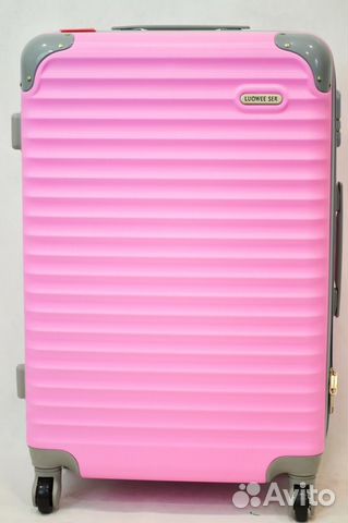 Чемодан на 4х колесах Чемодан на 4х колесах