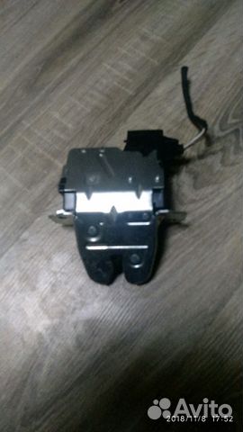 Mercedes w203 Clc замок крышки багажника Mercedes w203 Clc замок крышки багажника