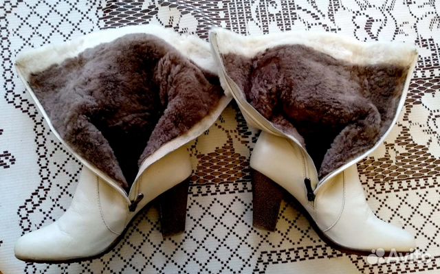 Сапоги белые 38. Италия. В коробке