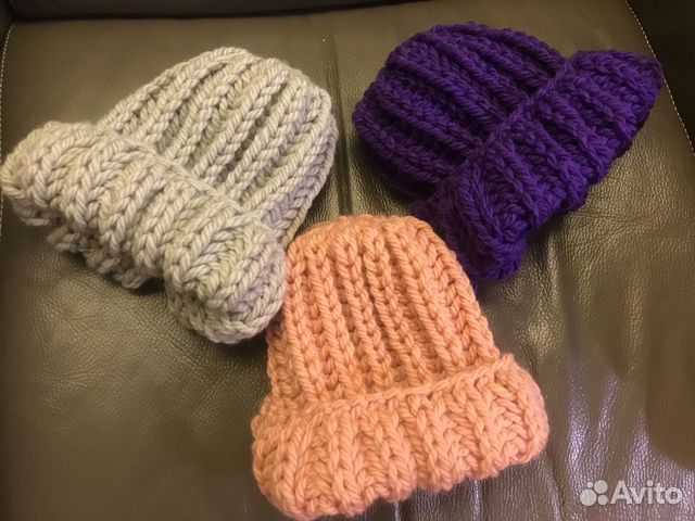 Шапка вязанная, обьемная пряжа