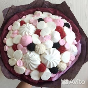 Букеты из зефира и маршмеллоу, фрукты с конфетами
