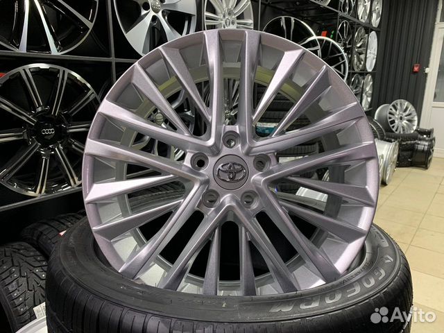 Новые диски R18 на Toyota и Lexus Новые диски R18 на Toyota и Lexus
