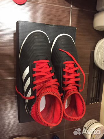 Футбольные бутсы Adidas Футбольные бутсы Adidas