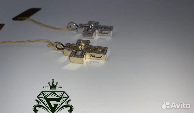 Крест из золота с бриллиантами chopard