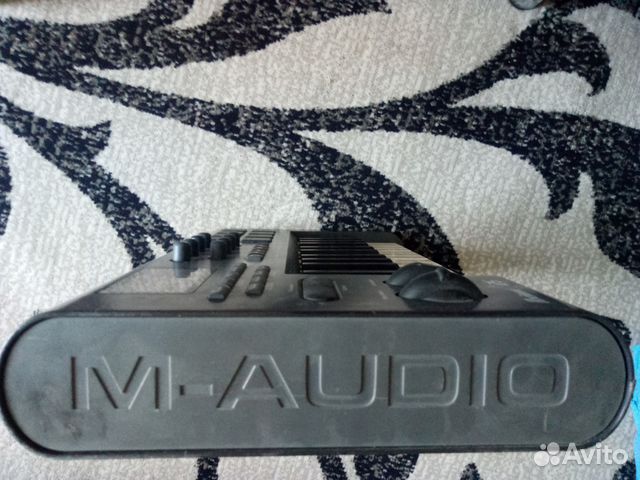 M-audio Axiom 25