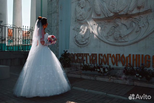 Свадебное платье