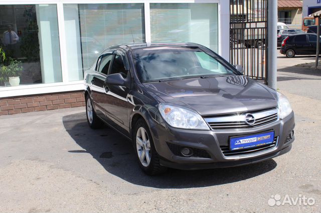 Opel Astra 1.8 МТ, 2011, 131 000 км