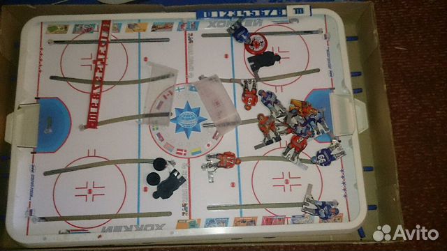 Купить на авито хоккею. Календарь в хоккейном стиле. Книги о хоккее на авито. Хоккеистки на календаре.