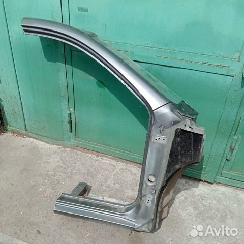 Стойка лобового стекла правая Toyota Matrix 02-08