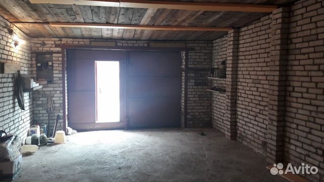 Гараж, > 30 м²