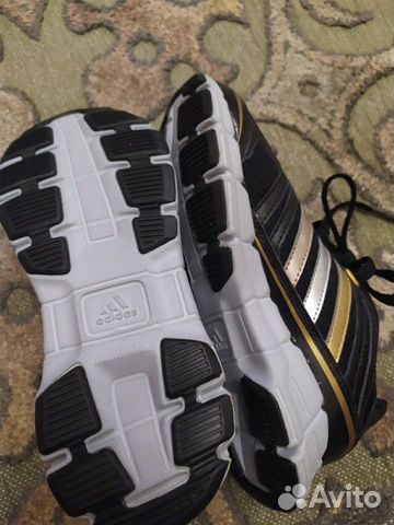 Новые adidas 32 разм Новые adidas 32 разм