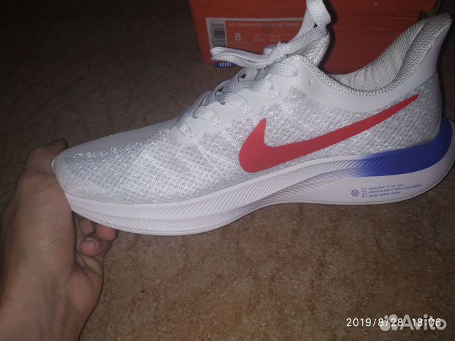 Кроссовки nike