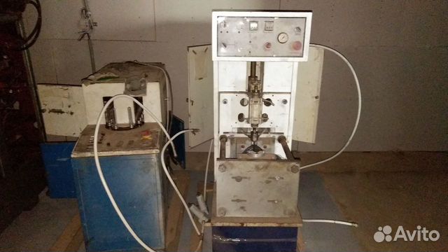 Полуавтомат выдува пэт бутылок